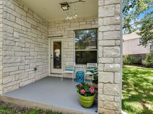 207 Crosswind CT, Cedar Park, TX 78613