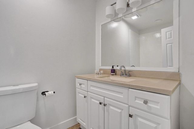 468 SW Prado Avenue, Port St. Lucie, FL 34983