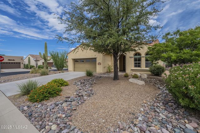 732 N Moana Drive, Green Valley, AZ 85614