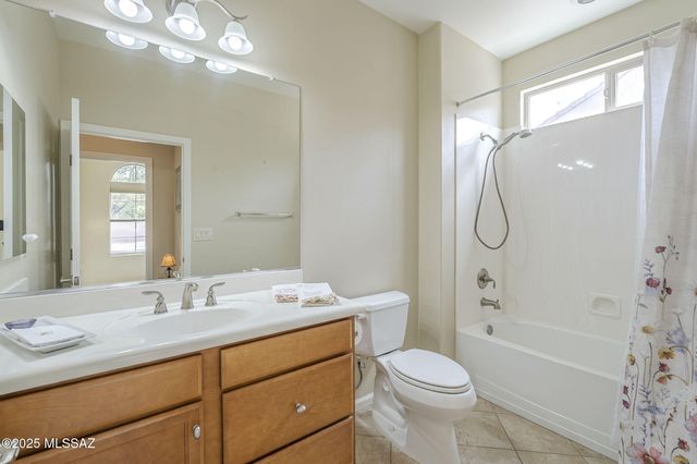 732 N Moana Drive, Green Valley, AZ 85614