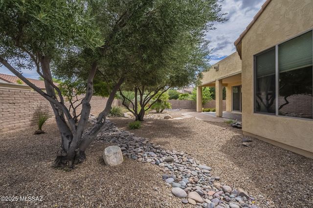 732 N Moana Drive, Green Valley, AZ 85614