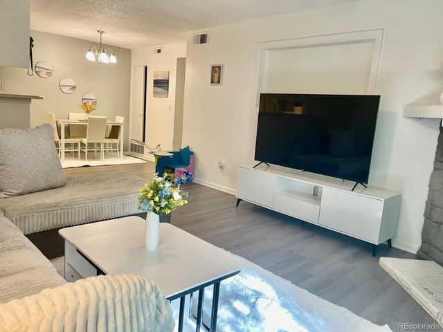 14484 E Colorado Dr 204, Aurora, CO 80012