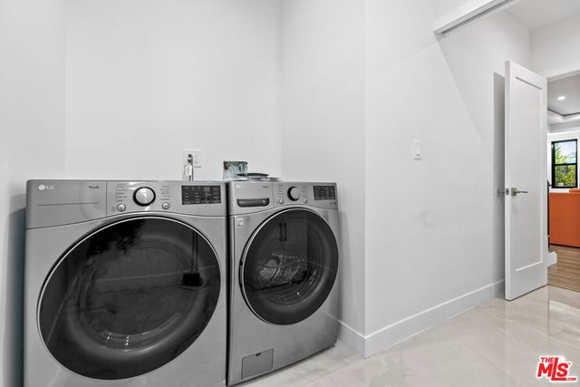 5152 Etiwanda Avenue, Tarzana, CA 91356