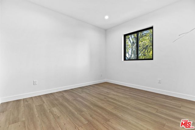 5152 Etiwanda Avenue, Tarzana, CA 91356