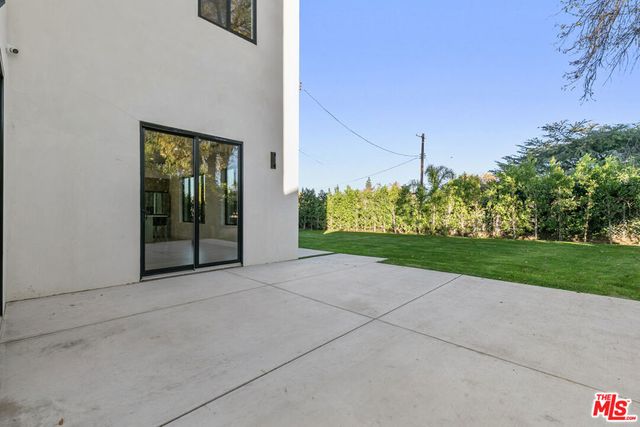 5152 Etiwanda Avenue, Tarzana, CA 91356