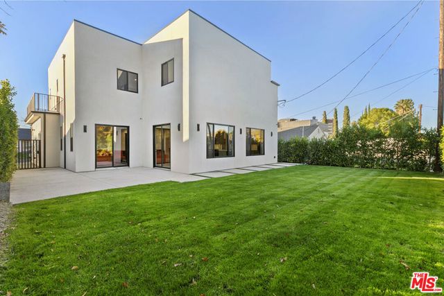 5152 Etiwanda Avenue, Tarzana, CA 91356