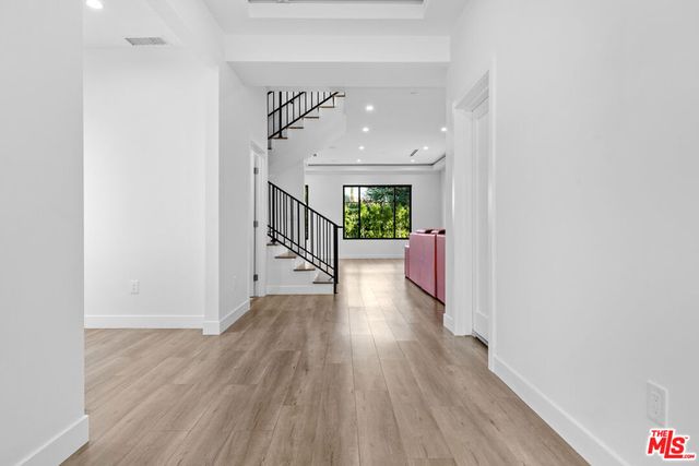 5152 Etiwanda Avenue, Tarzana, CA 91356