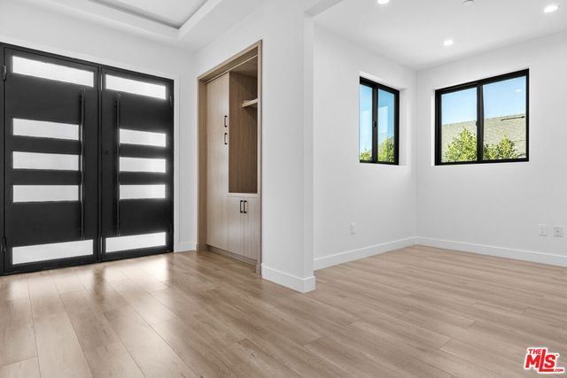 5152 Etiwanda Avenue, Tarzana, CA 91356