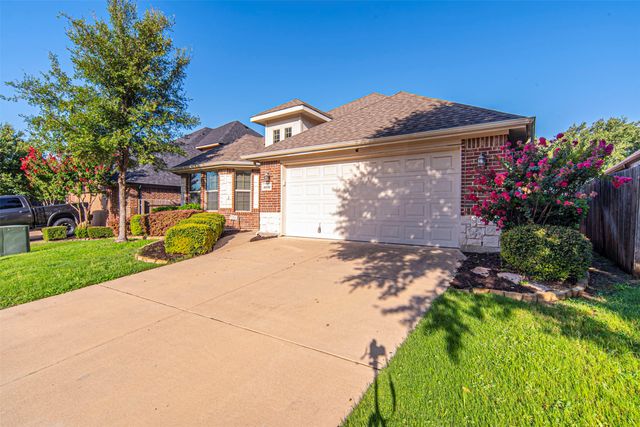 8036 Branch Hollow Trail, Fort Worth, TX 76123