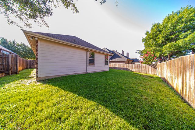 8036 Branch Hollow Trail, Fort Worth, TX 76123