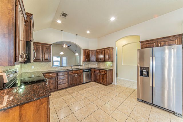 8036 Branch Hollow Trail, Fort Worth, TX 76123