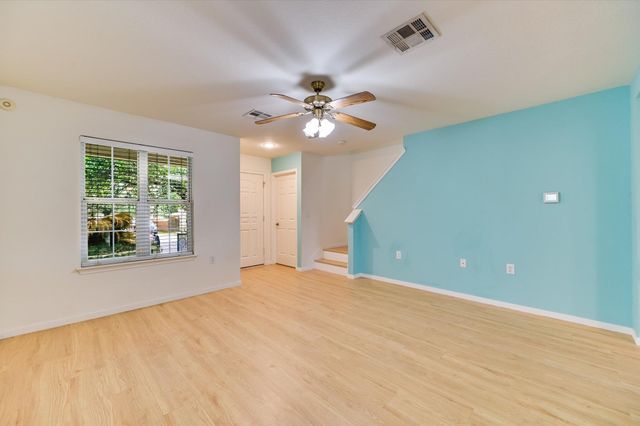 2118 Nogales TRL, Austin, TX 78744