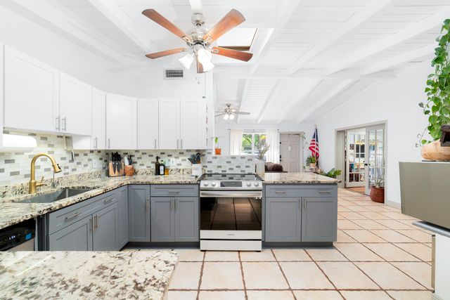 2869 SW 13th Court, Fort Lauderdale, FL 33312