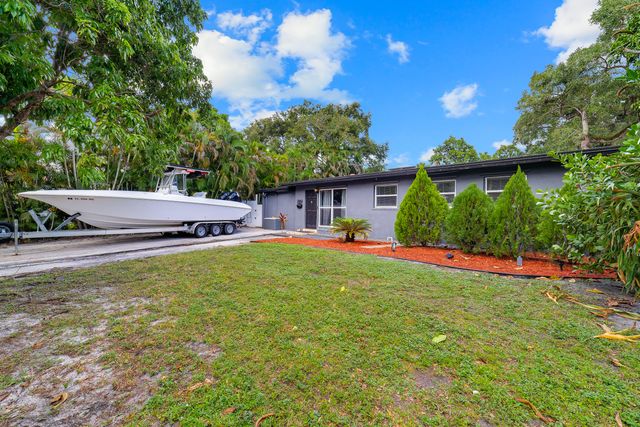 2869 SW 13th Court, Fort Lauderdale, FL 33312