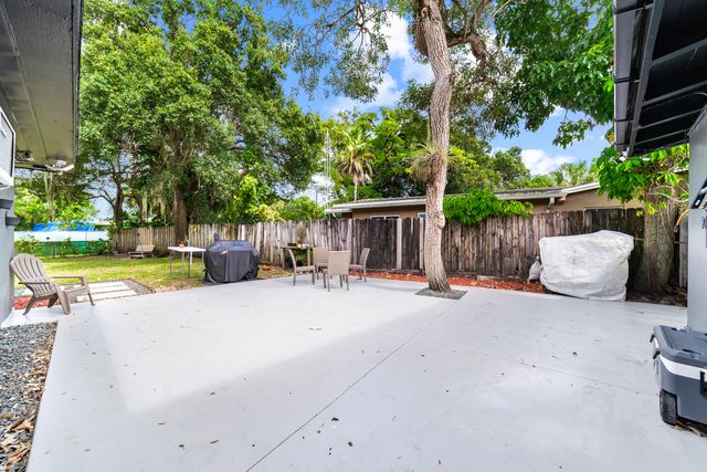 2869 SW 13th Court, Fort Lauderdale, FL 33312