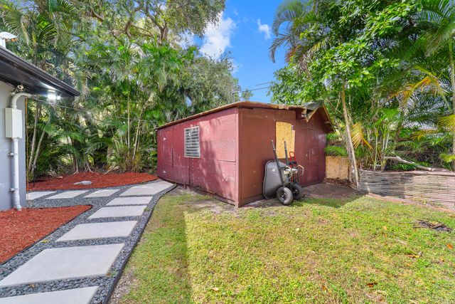 2869 SW 13th Court, Fort Lauderdale, FL 33312