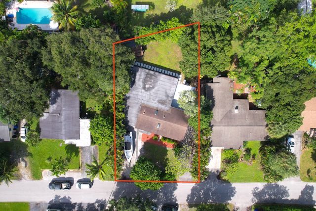 2869 SW 13th Court, Fort Lauderdale, FL 33312