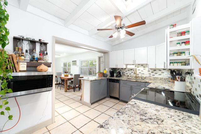 2869 SW 13th Court, Fort Lauderdale, FL 33312