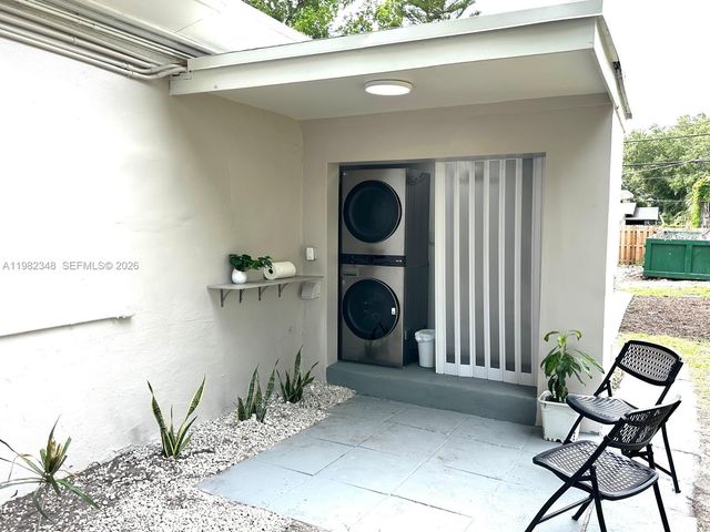 407 SE 14th Ct SE 14th Ct 3, Fort Lauderdale, FL 33316