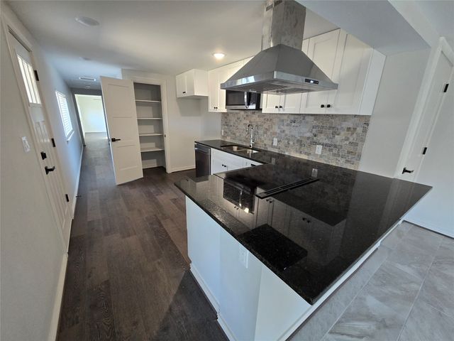 474 Preston Shores Drive, Pottsboro, TX 75076