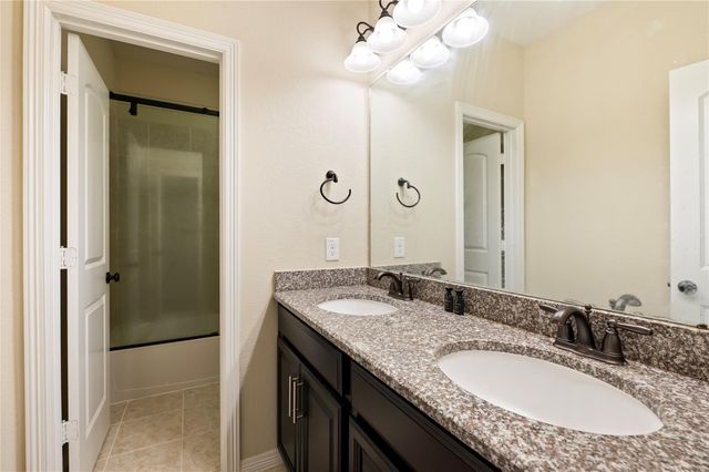 4822 Isla Canela Lane, League City, TX 77573