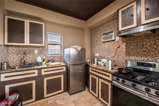 4822 Isla Canela Lane, League City, TX 77573