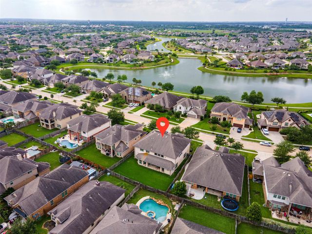 4822 Isla Canela Lane, League City, TX 77573