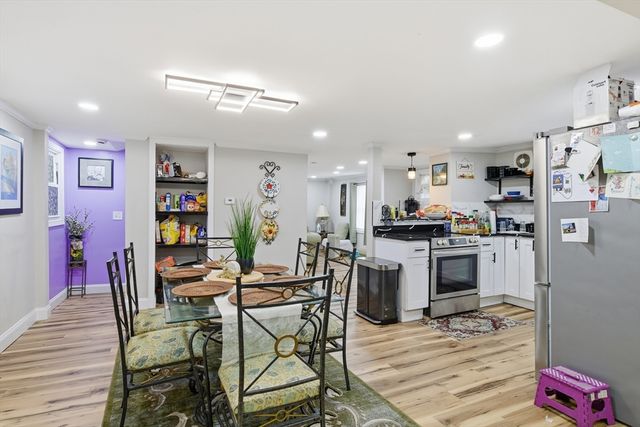 238 E Main St, Chicopee, MA 01020