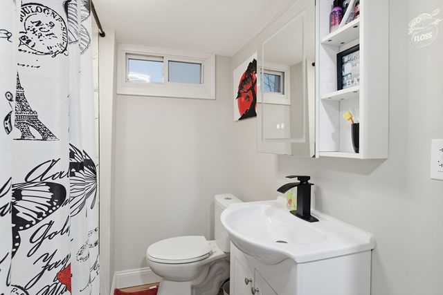 238 E Main St, Chicopee, MA 01020