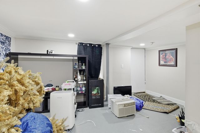 238 E Main St, Chicopee, MA 01020