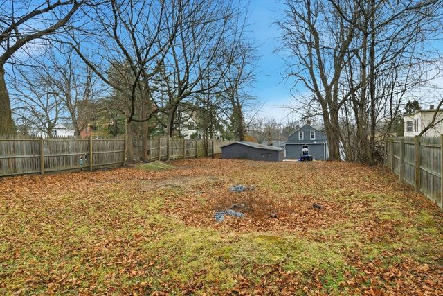 238 E Main St, Chicopee, MA 01020