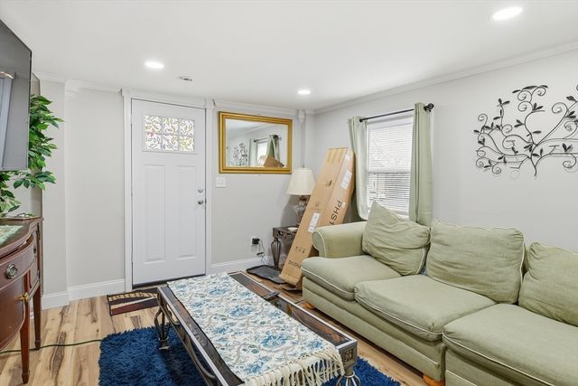 238 E Main St, Chicopee, MA 01020