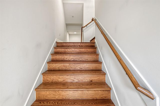 1555 Birdsall Street A, Houston, TX 77007