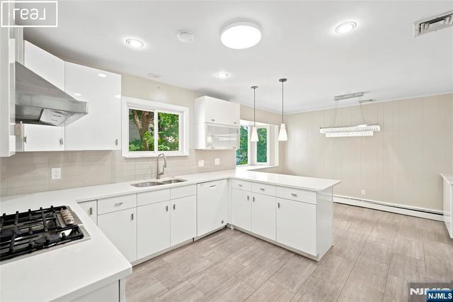 253 McElroy Avenue, Fort Lee, NJ 07024