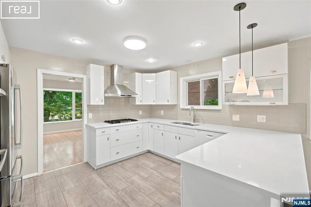 253 McElroy Avenue, Fort Lee, NJ 07024