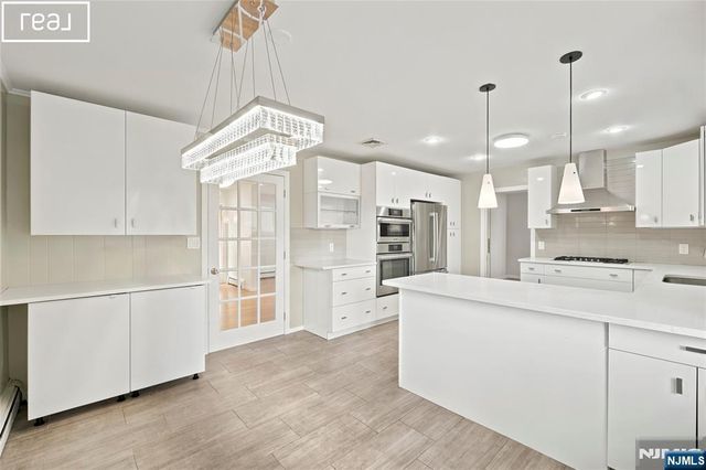 253 McElroy Avenue, Fort Lee, NJ 07024