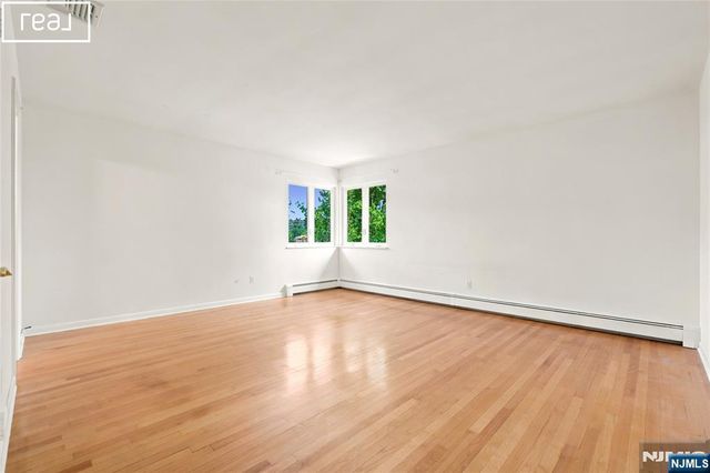 253 McElroy Avenue, Fort Lee, NJ 07024