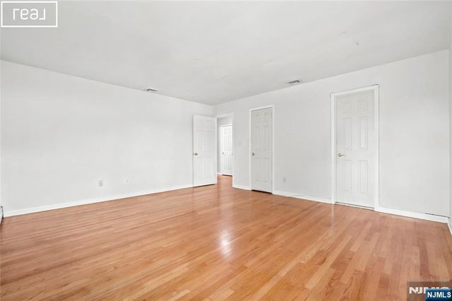 253 McElroy Avenue, Fort Lee, NJ 07024