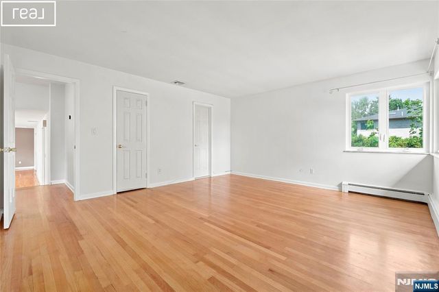 253 McElroy Avenue, Fort Lee, NJ 07024