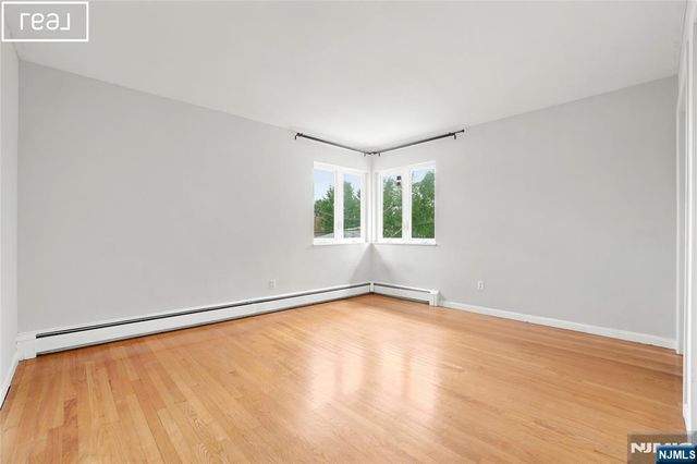 253 McElroy Avenue, Fort Lee, NJ 07024