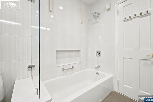 253 McElroy Avenue, Fort Lee, NJ 07024