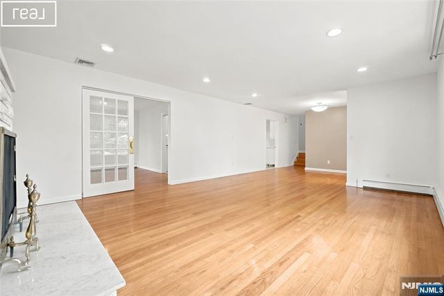 253 McElroy Avenue, Fort Lee, NJ 07024
