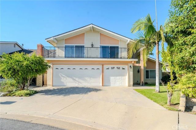 1520 Via Los Coyotes, La Habra, CA 90631