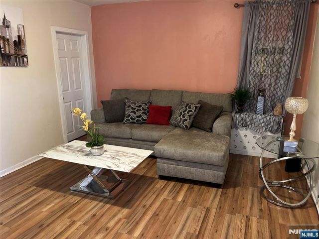 568 14th Avenue, Paterson, NJ 07504