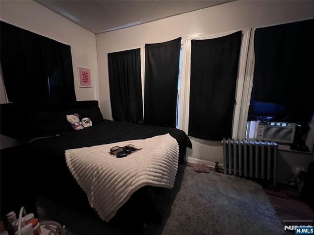 568 14th Avenue, Paterson, NJ 07504