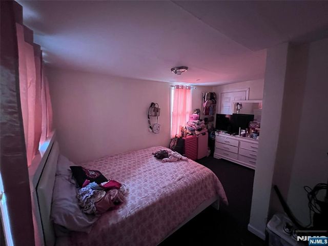 568 14th Avenue, Paterson, NJ 07504