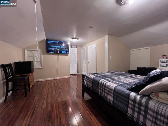 568 14th Avenue, Paterson, NJ 07504