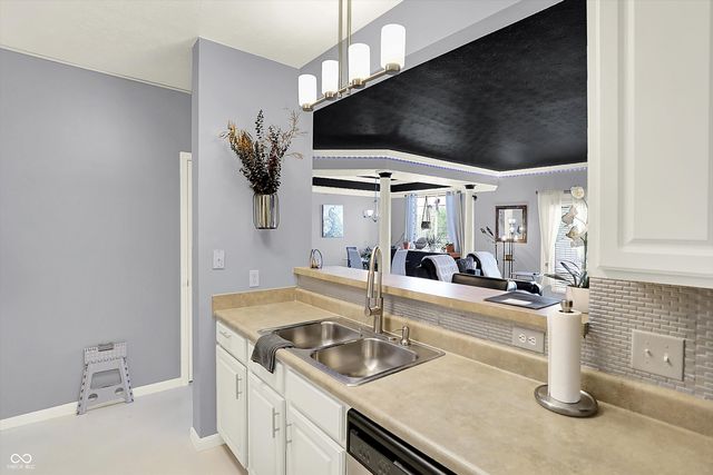 5003 Amber Creek Place U 207, Indianapolis, IN 46237