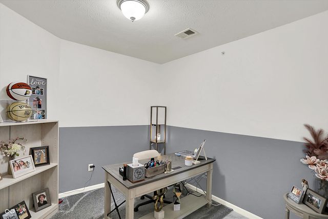 5003 Amber Creek Place U 207, Indianapolis, IN 46237