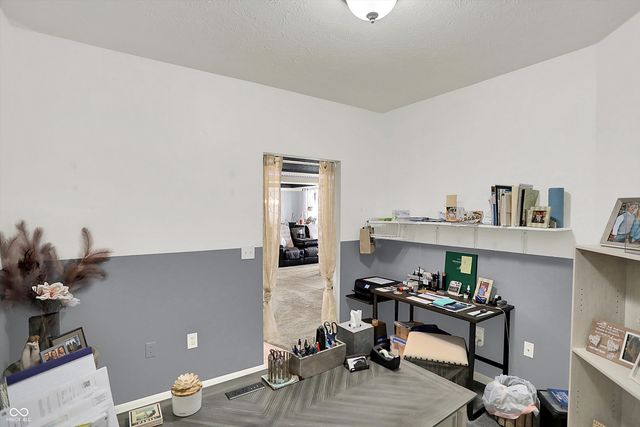 5003 Amber Creek Place U 207, Indianapolis, IN 46237